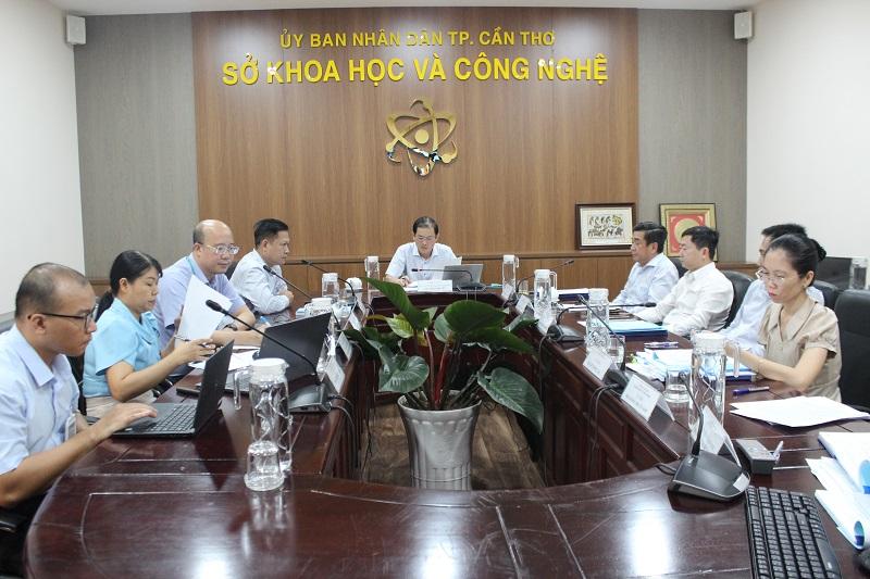 120526-dt-ungthu-khauhau-toancanh.jpg