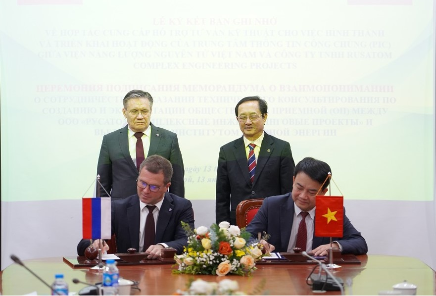 Hợp tác Việt Nam - Nga trong phát triển năng lượng nguyên tử