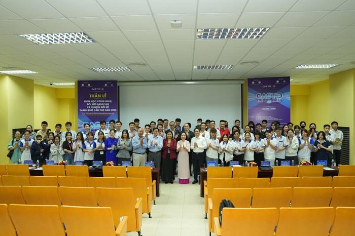 Cần Thơ tổ chức hai hội thảo về nhân lực công nghệ cao và trí tuệ nhân tạo trong chính quyền số