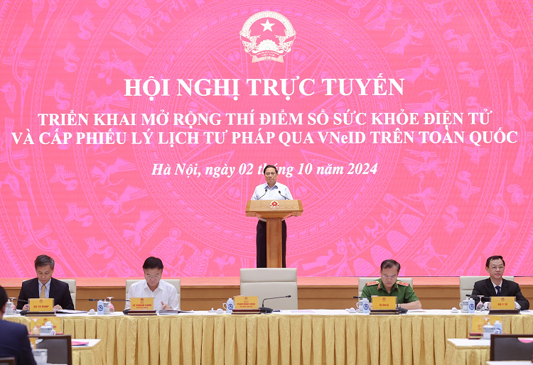 Thủ tướng Chính phủ: Mỗi công dân phải sở hữu sổ sức khỏe điện tử
