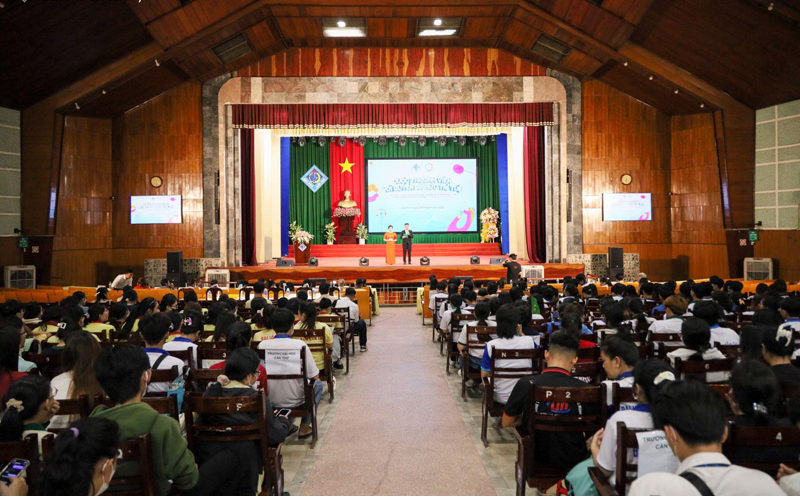 Trường Đại học Cần Thơ tổ chức Vòng Chung kết cuộc thi “Sinh viên với quyền sở hữu trí tuệ”